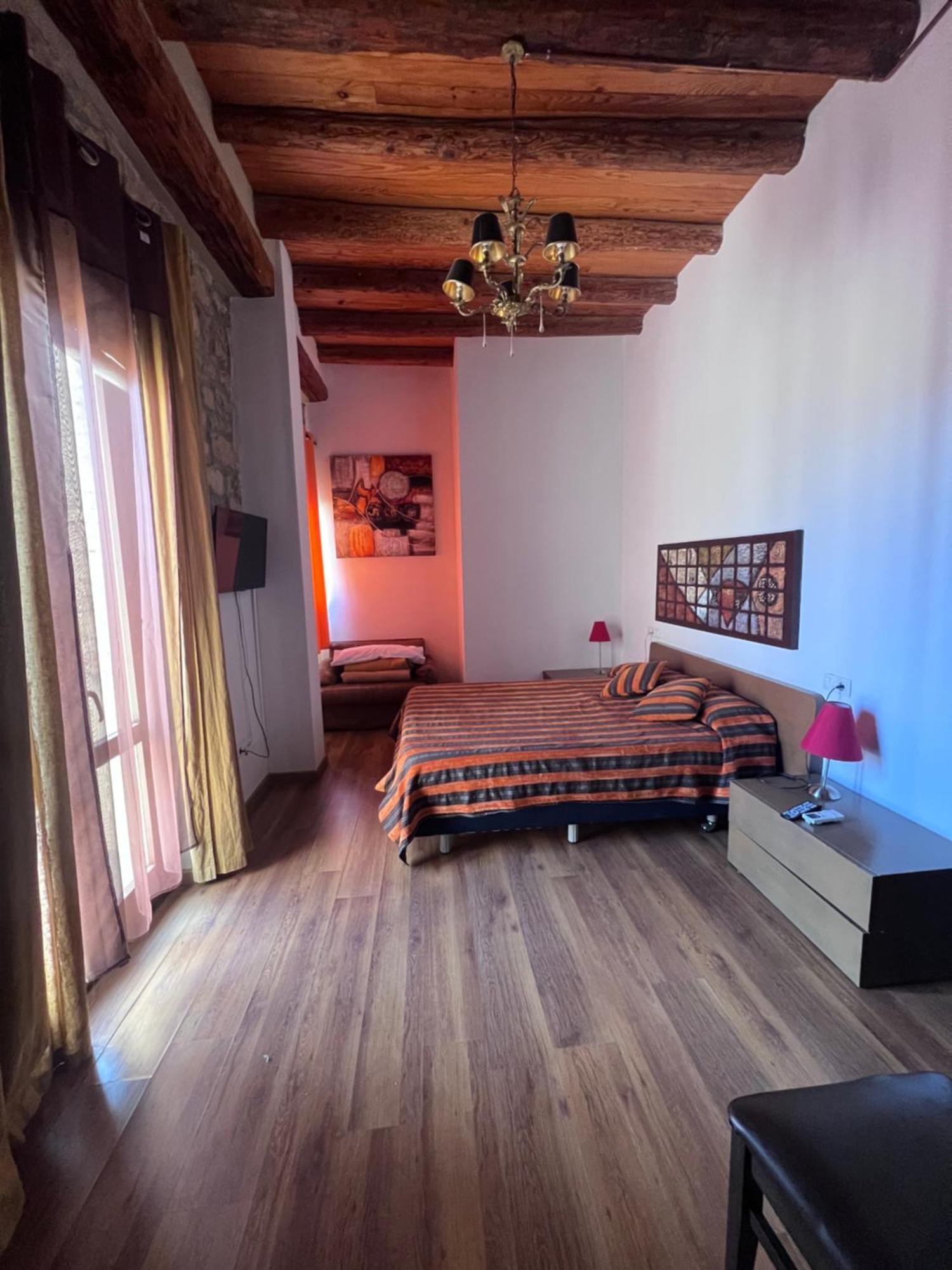 La Garbinada Hotel Torrebeses Εξωτερικό φωτογραφία